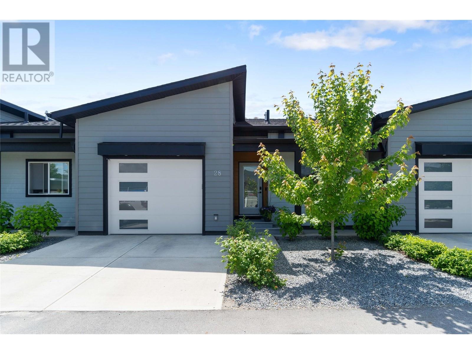 2810 15 Avenue Ne Unit 28