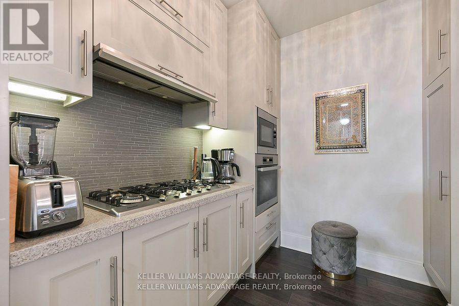 616 29 Queens Quay E