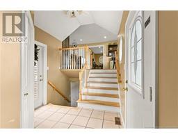 25 Leger Crescent, Image 2