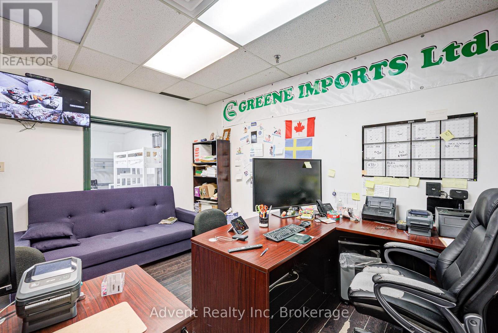 5 2501 Steeles Avenue W