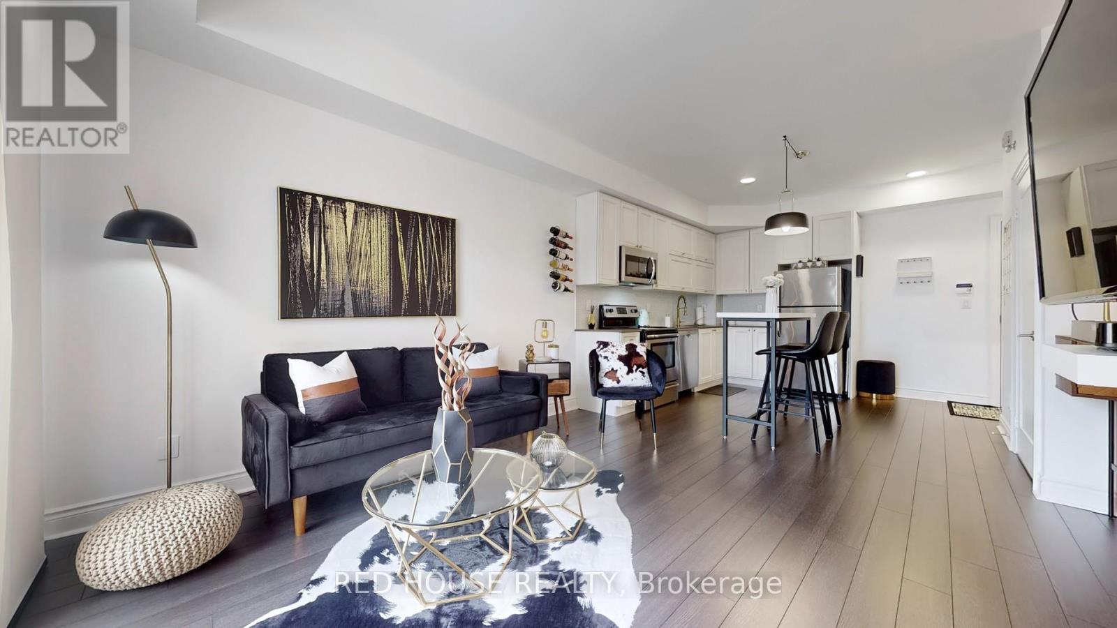 222 28 Prince Regent Street
