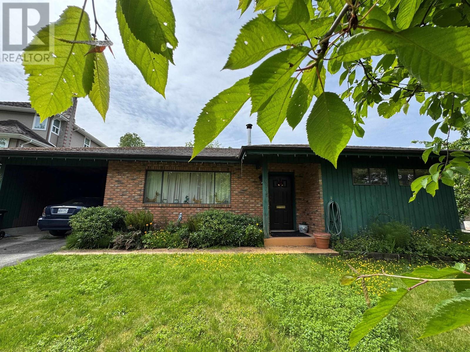 4715 Harken Drive