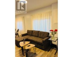 912 Beechwood Avenue, Image 2