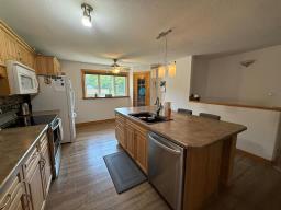 455 Bond Street, Image 2