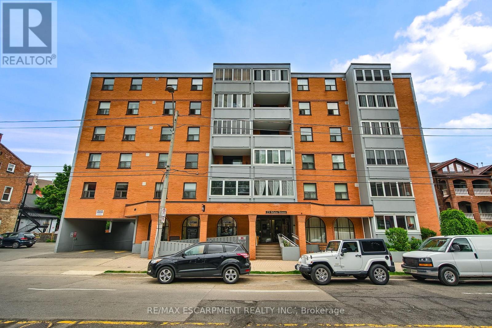 501 23 Main Street