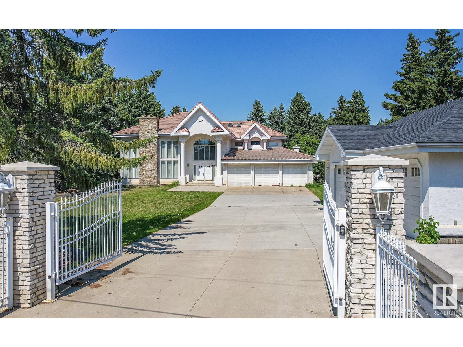 10812 5 Av Sw