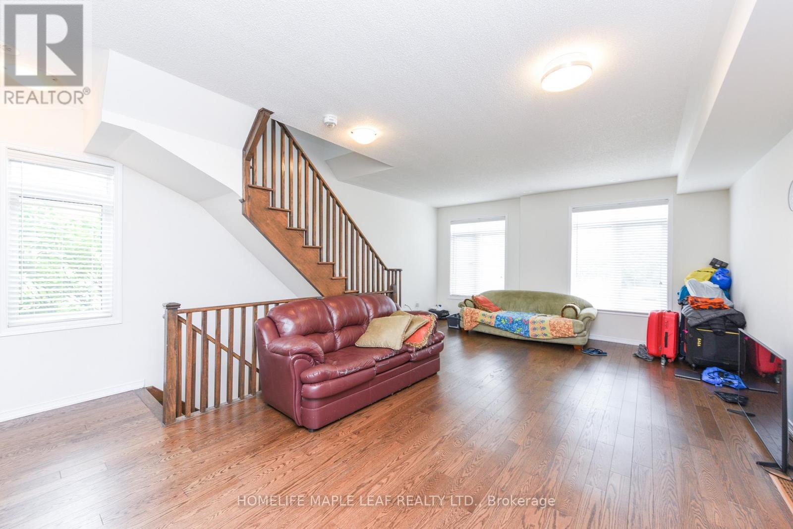 1 350 Ladycroft Terrace