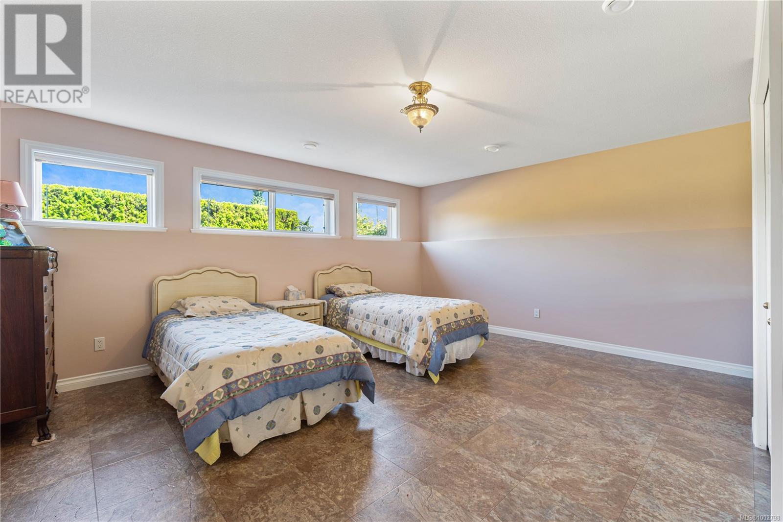 5384 Deep Bay Dr