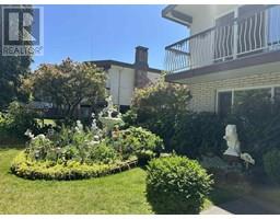 2698 Ward Street, Image 2