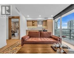 704 89 Nelson Street, Image 3