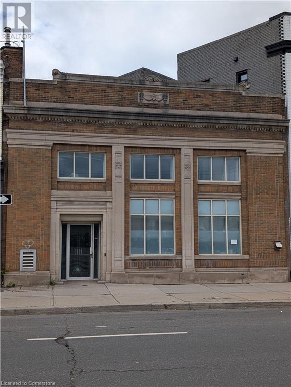 1091 Main Street E