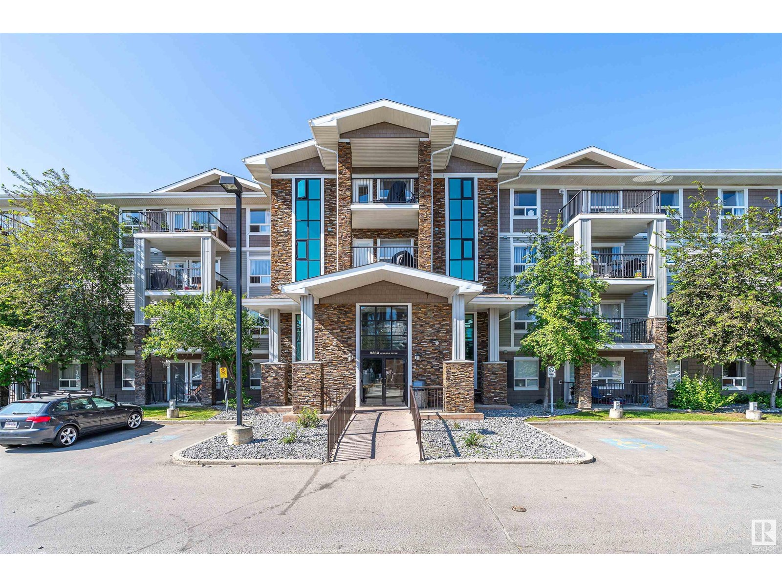1403 9363 Simpson Dr Nw