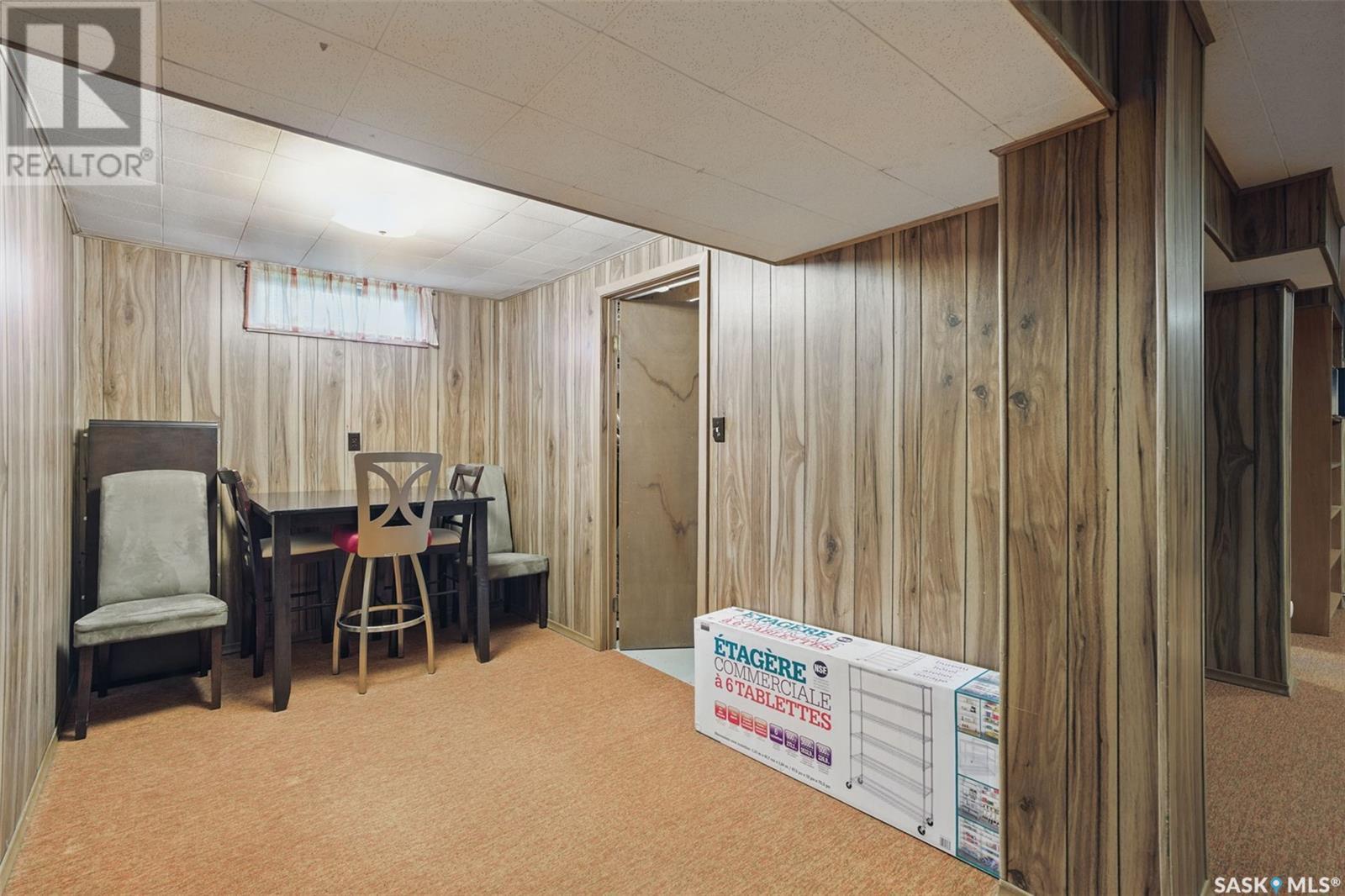 118 East Drive