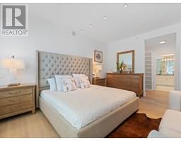 L 302 1550 Coal Harbour Quay, Image 3