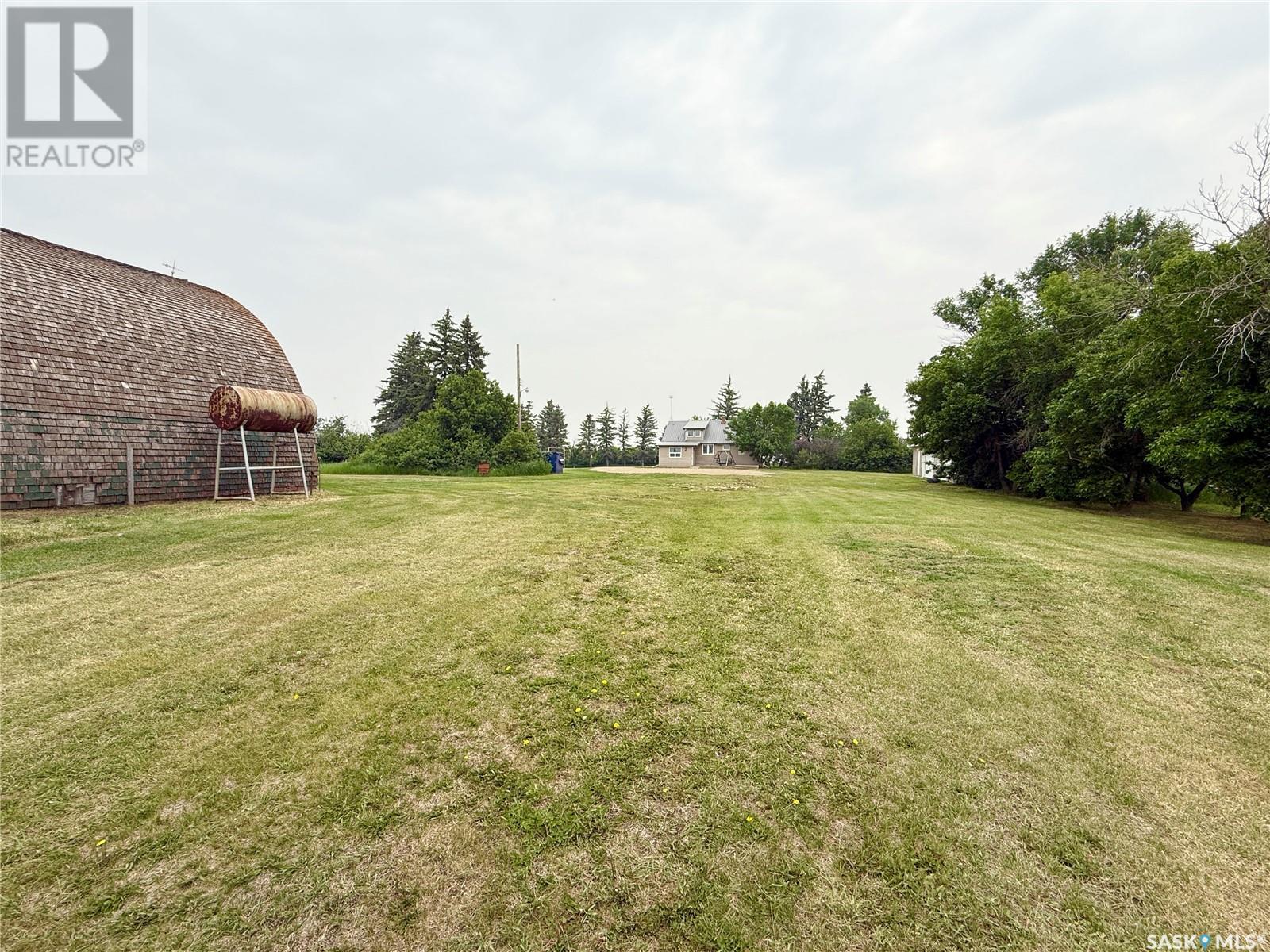 South Weyburn Acreage
