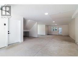 38891 Garibaldi Avenue, Image 3