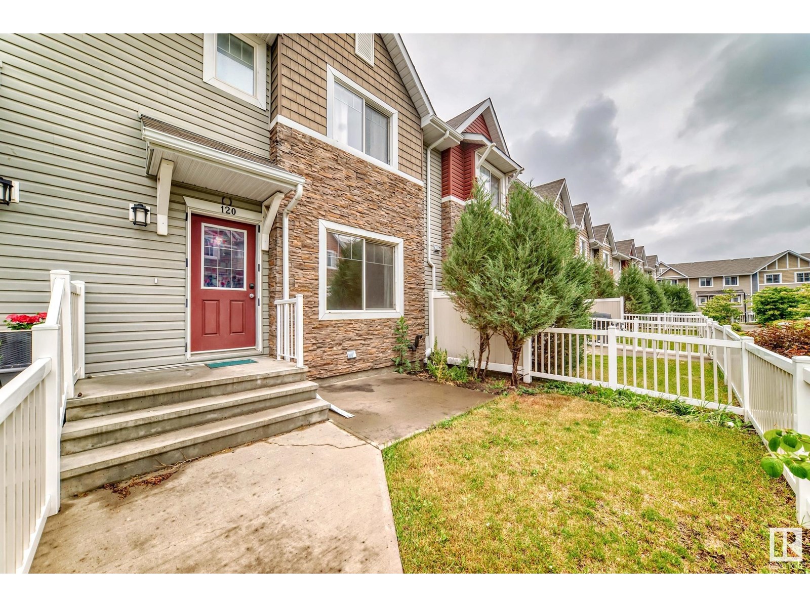 120 655 Tamarack Rd Nw