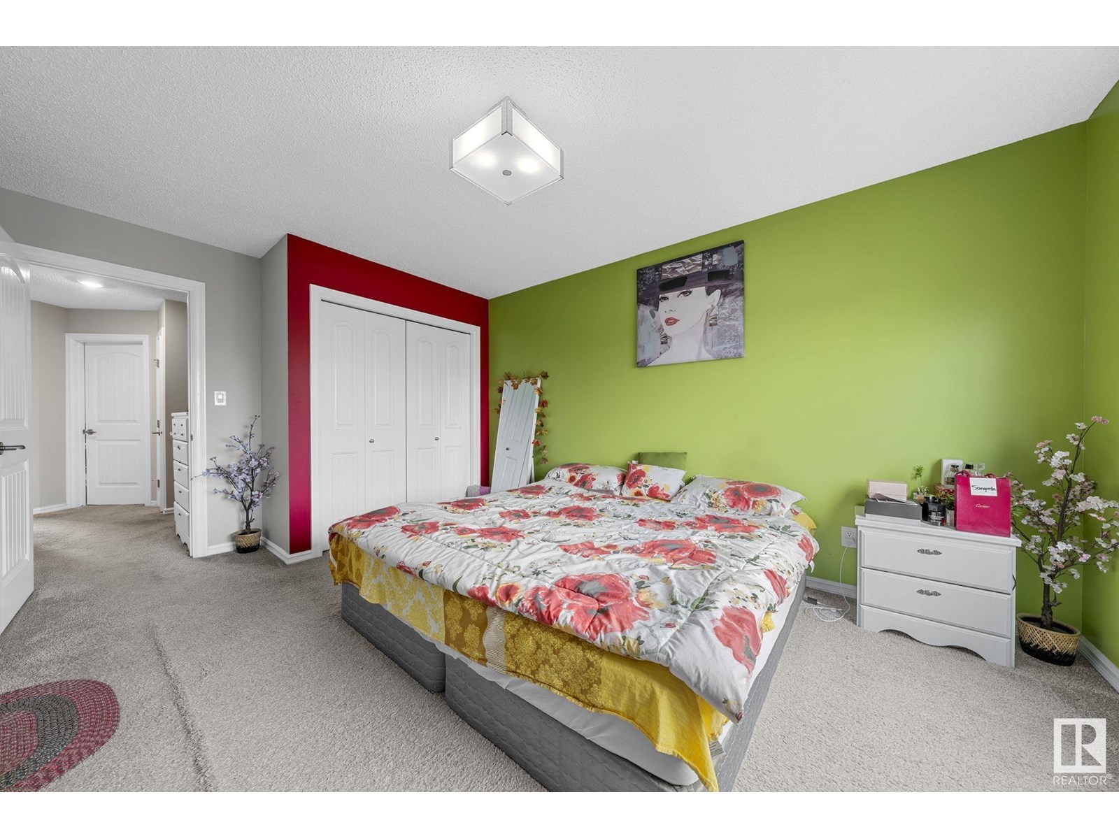8812 223 St Nw Nw