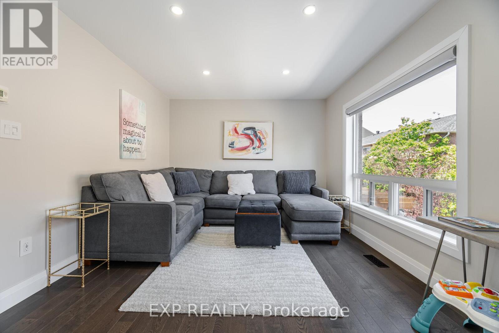 10 Seton Park Road
