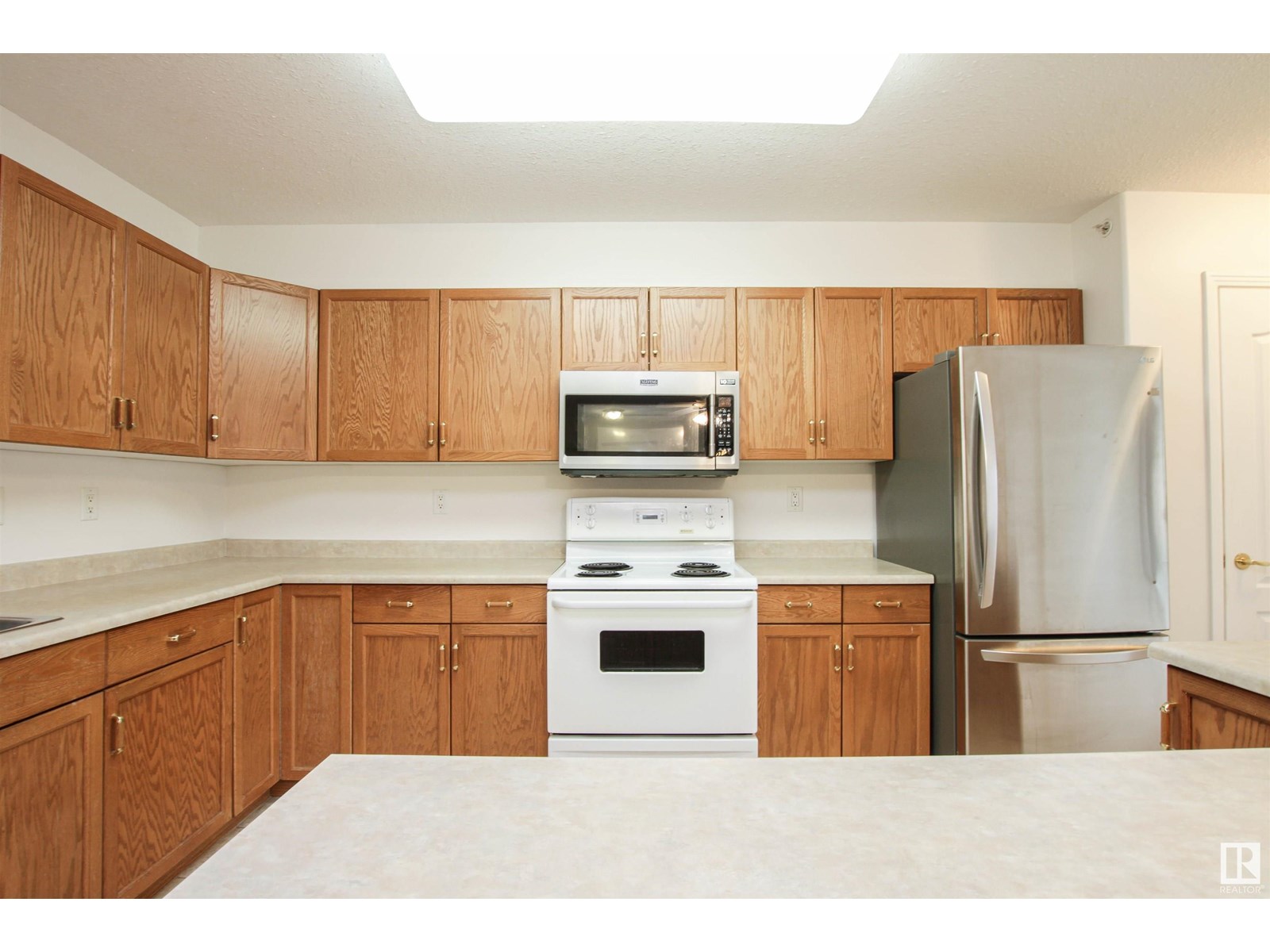 402 8912 156 St Nw