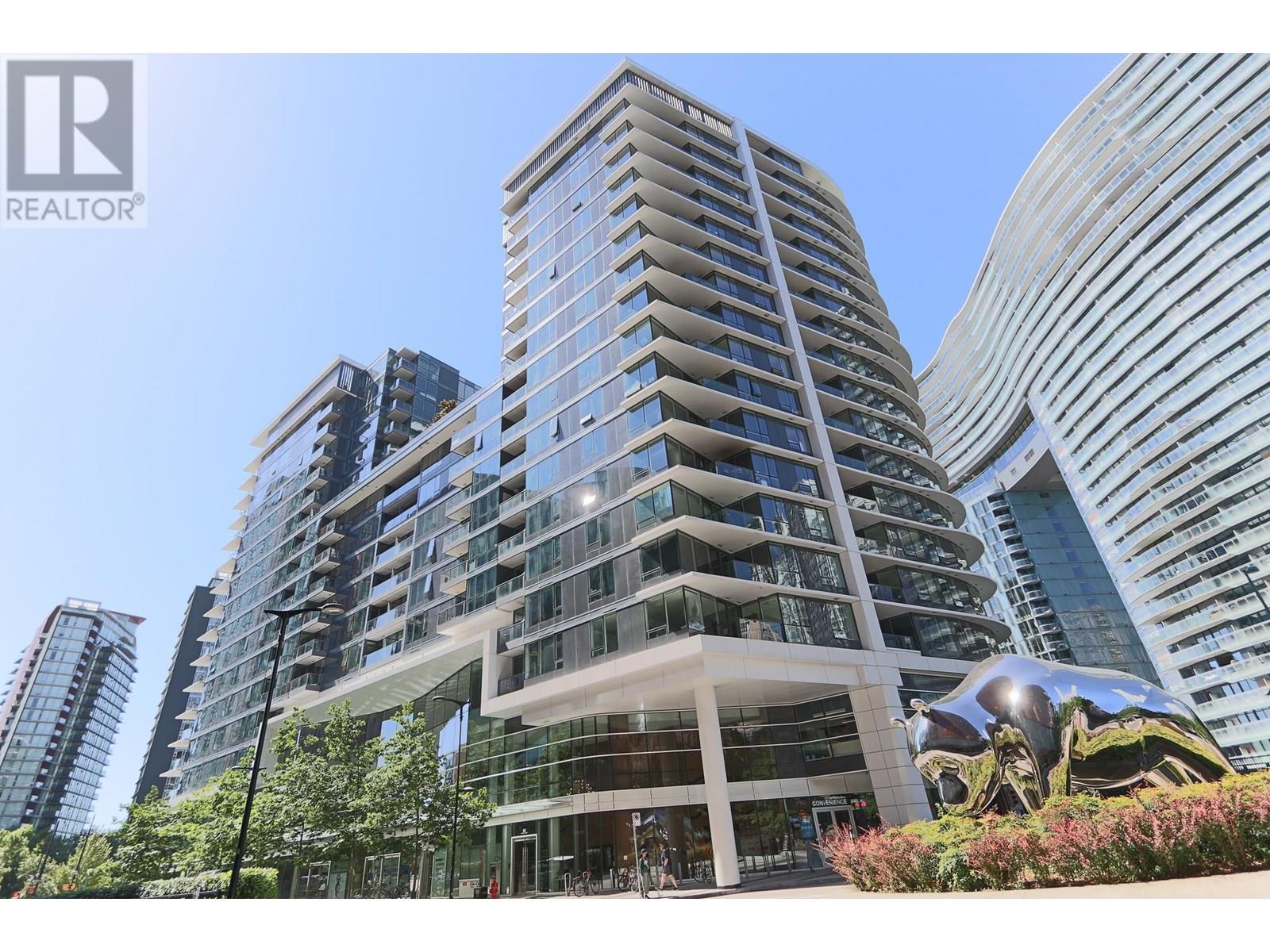 1507 68 Smithe Street