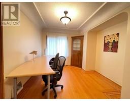 7606 Angus Drive, Image 2