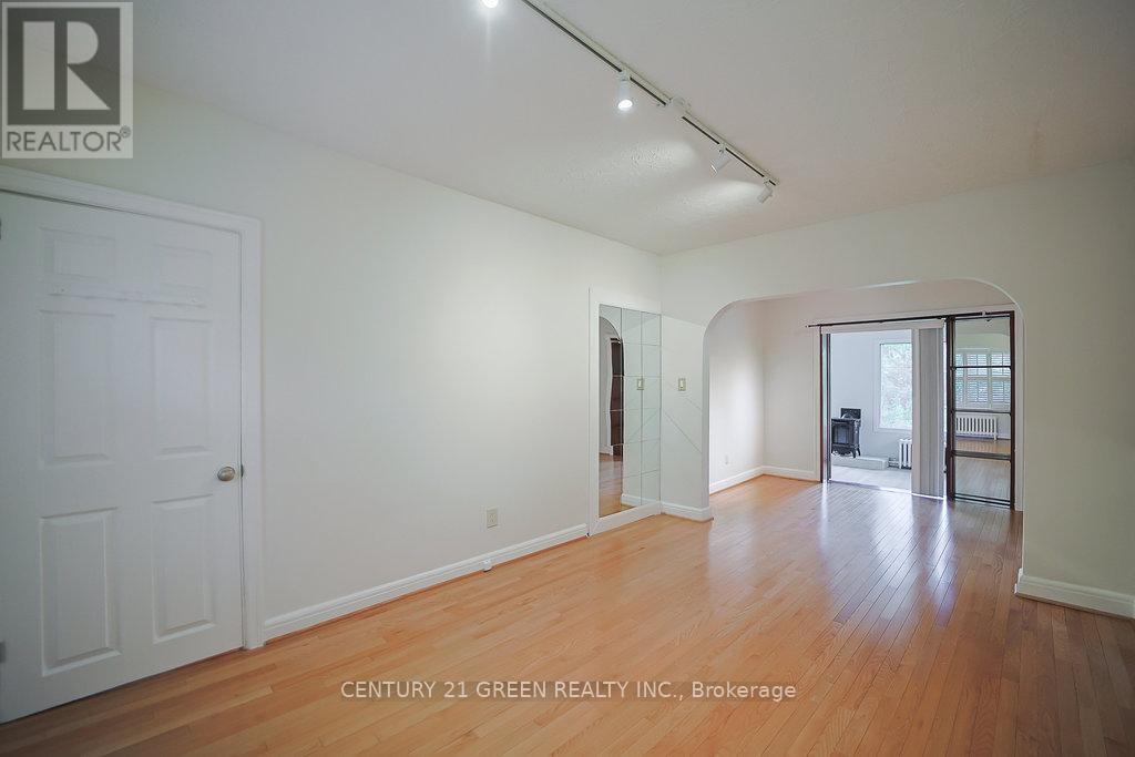 292 Horsham Avenue