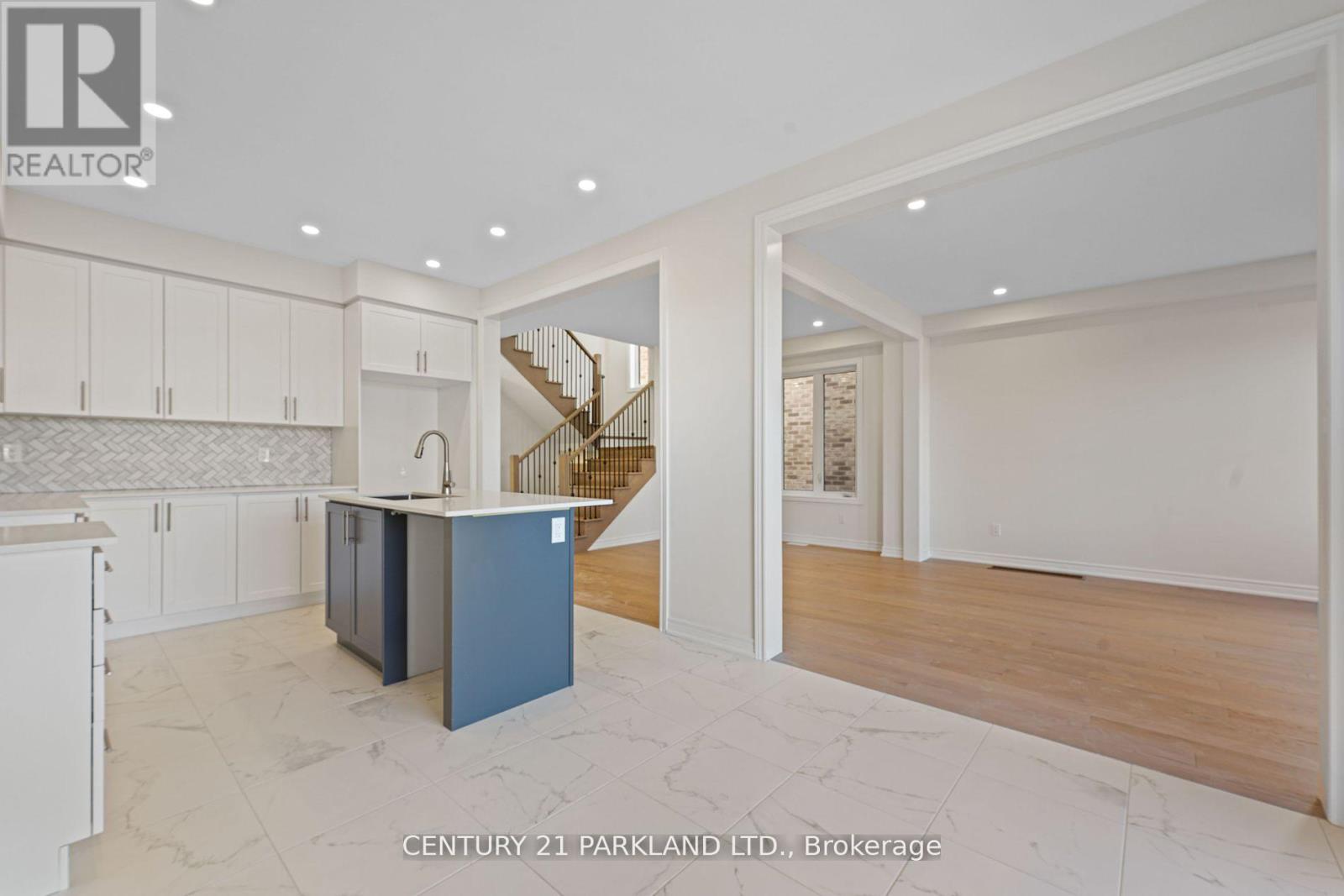 1352 Davis Loop