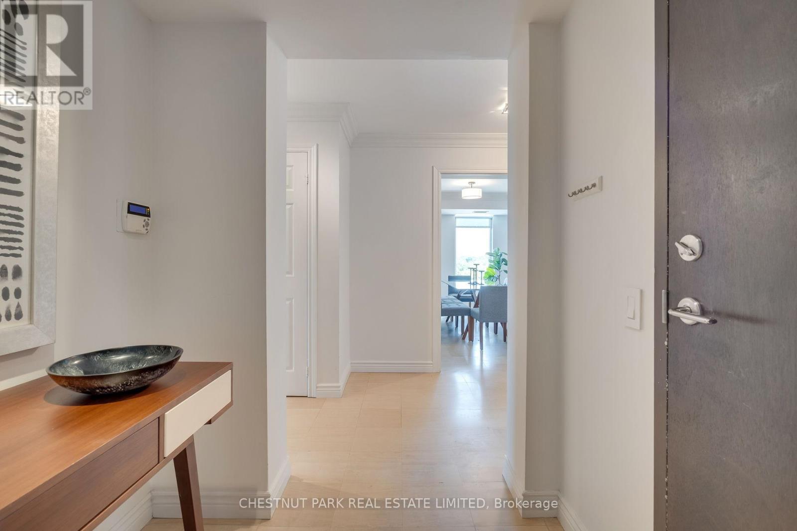 703 388 Bloor Street E