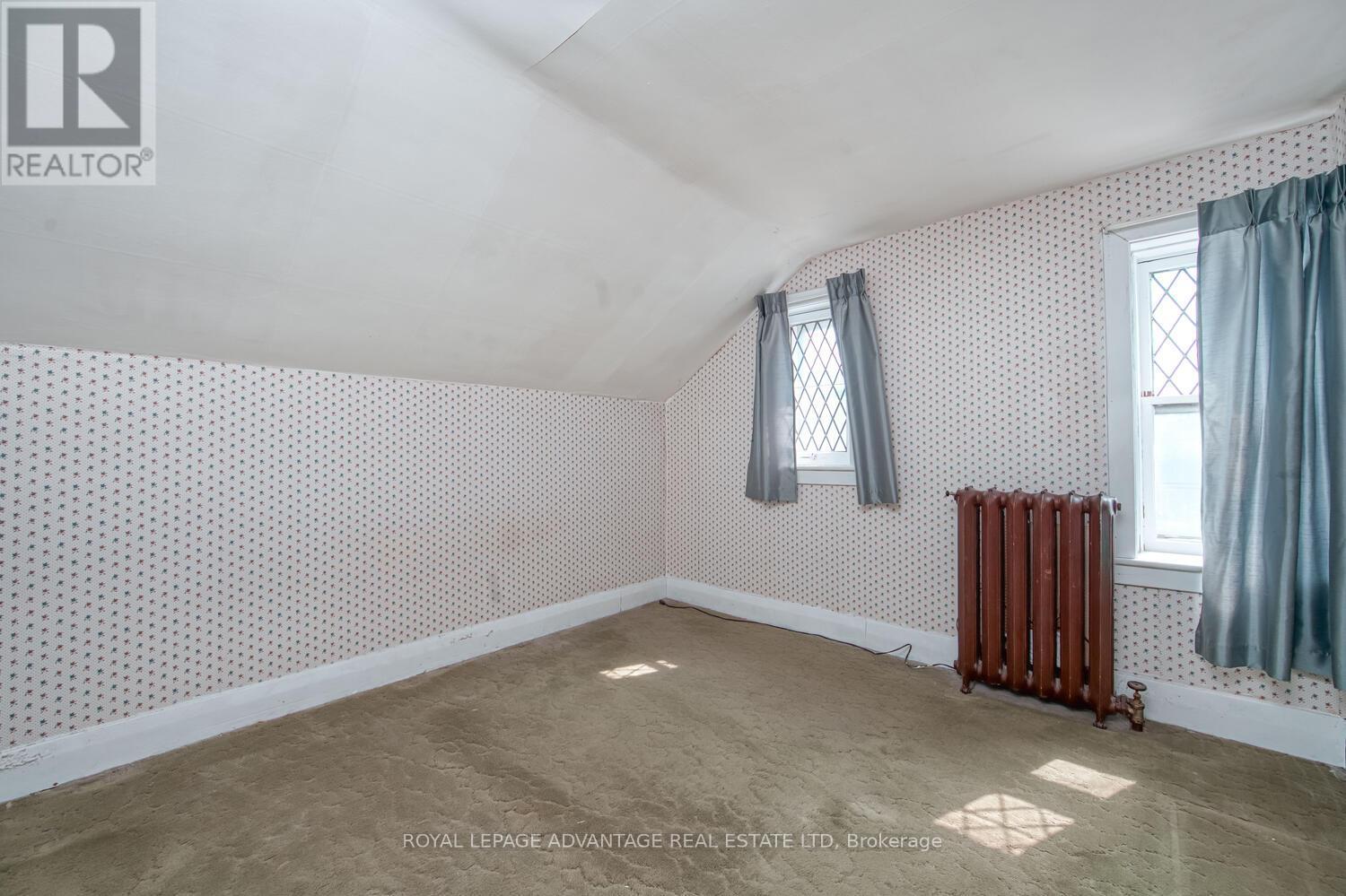 12 Beckwith Street N
