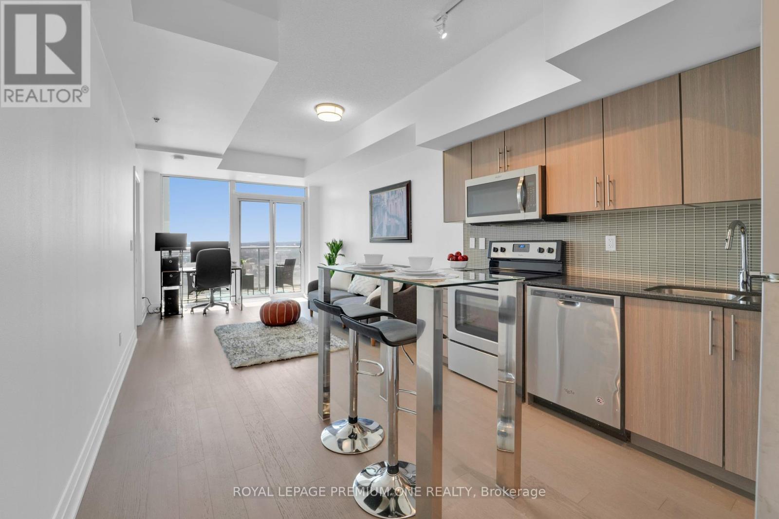 1510 55 Speers Road