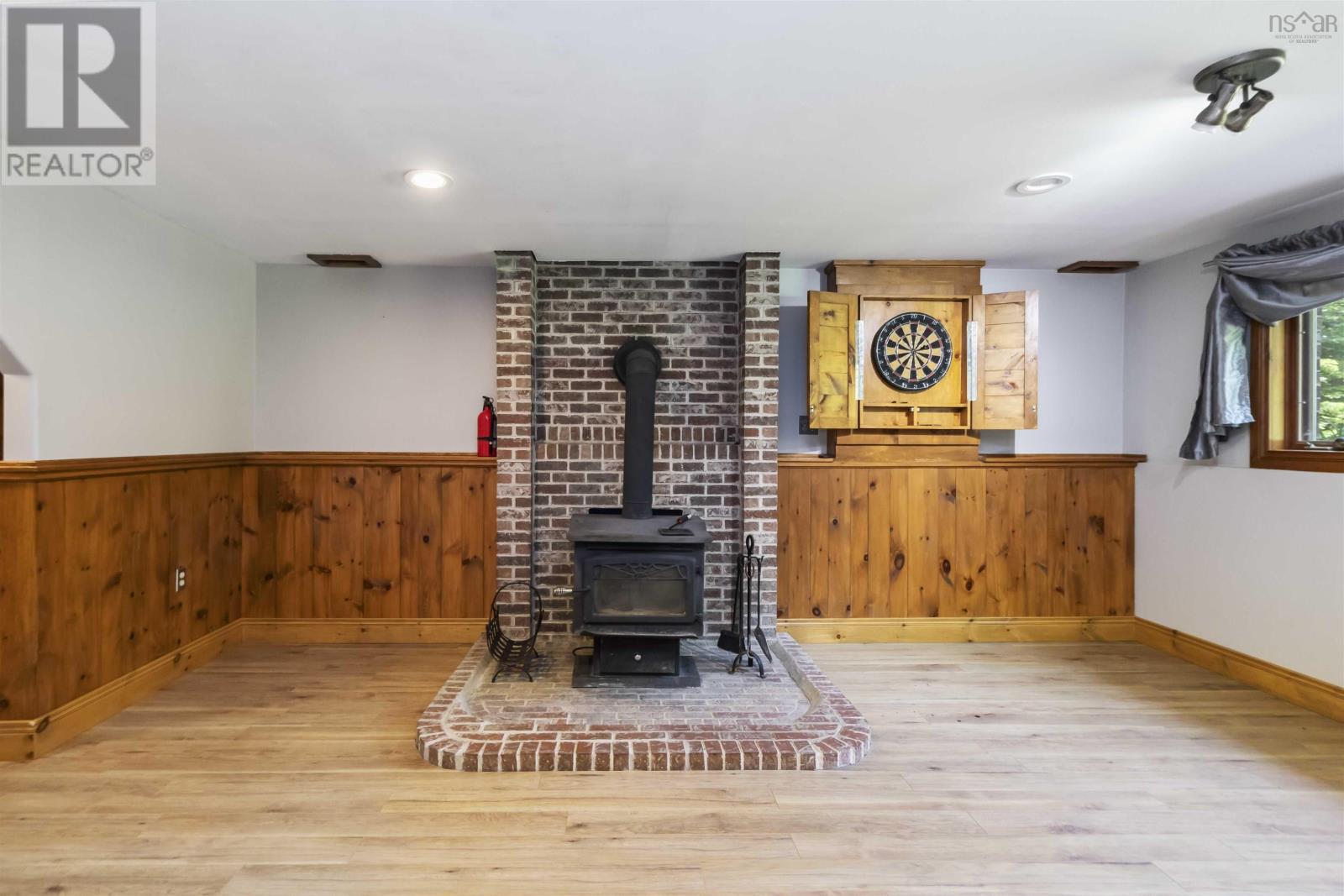 746 Myra Road