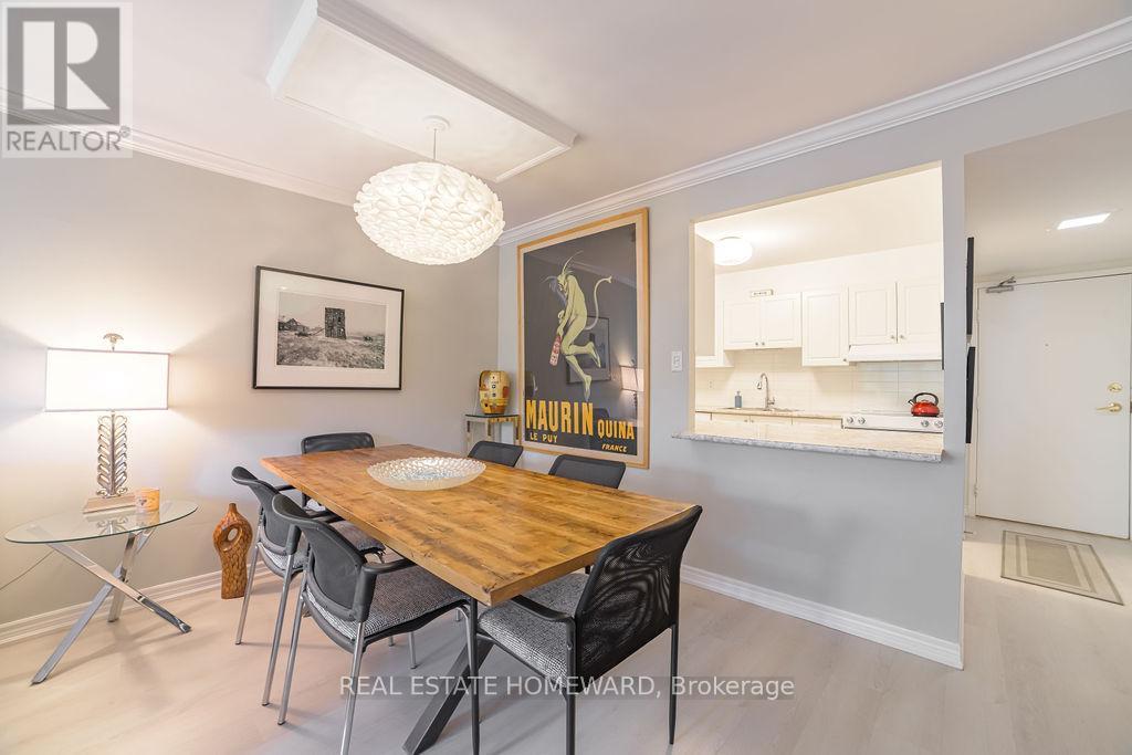 415 20 Fashion Roseway