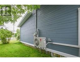 Foyer - 3351 Rue Centenaire Street, Tracadie, NB E1X1A6 Photo 5