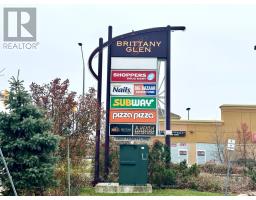 120 121 5602 Tenth Line W, Image 2