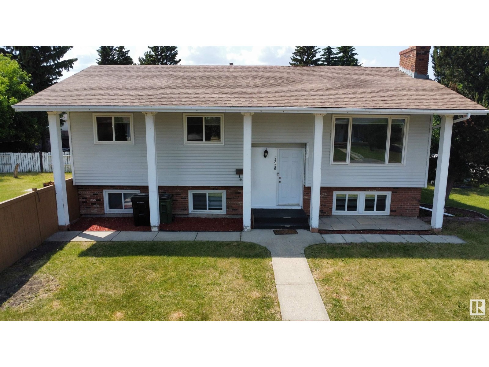 7336 21 Av Nw Nw