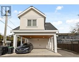 2252 Grant Street, Image 2