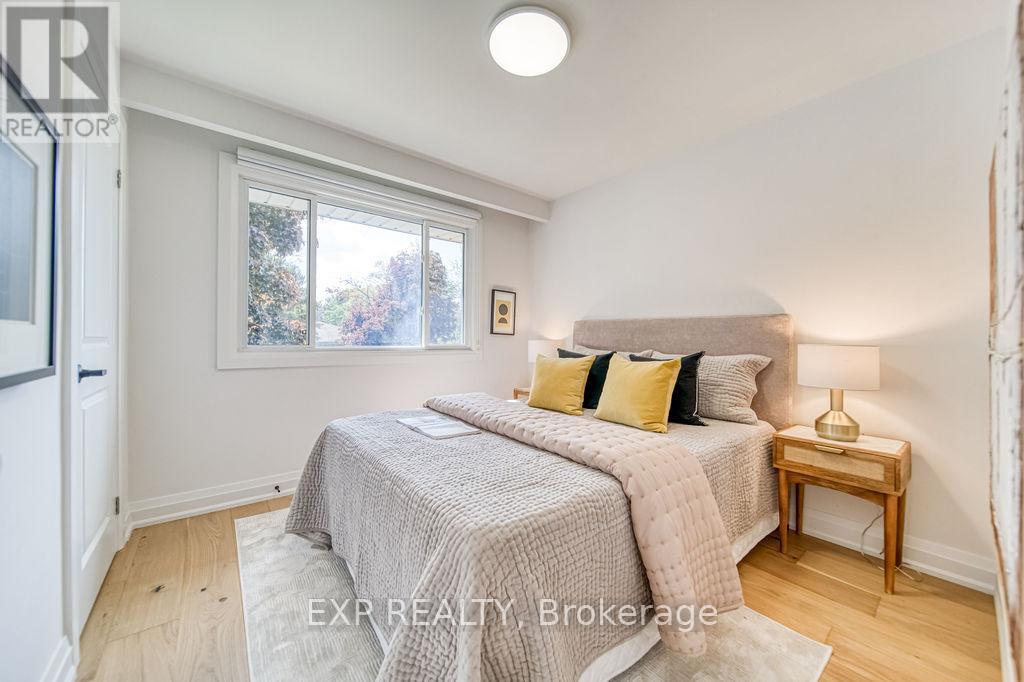 11 Lillian Avenue