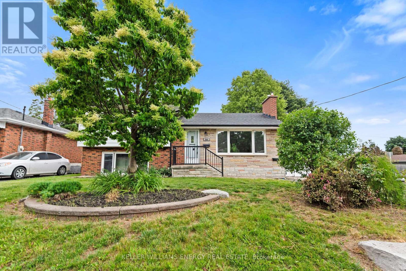 569 Gibbons Street