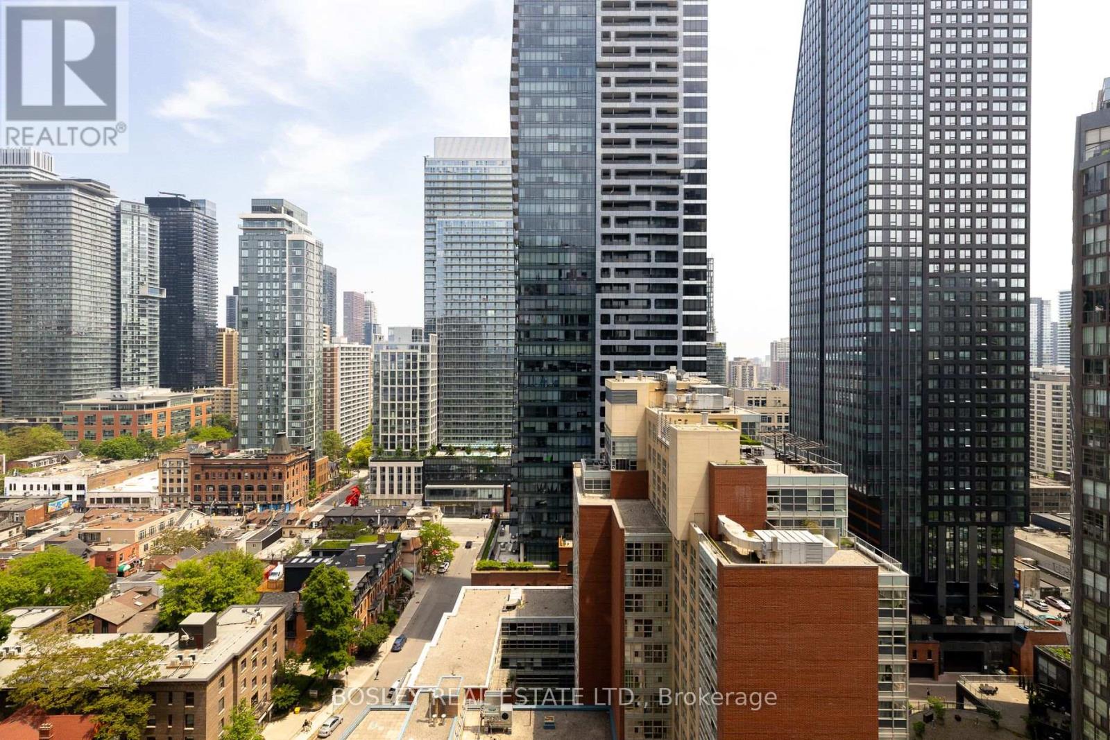 2108 1001 Bay Street