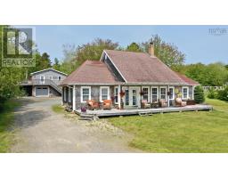 Utility room - 5070 Highway 332, East Lahave, NS B4V0V6 Photo 4