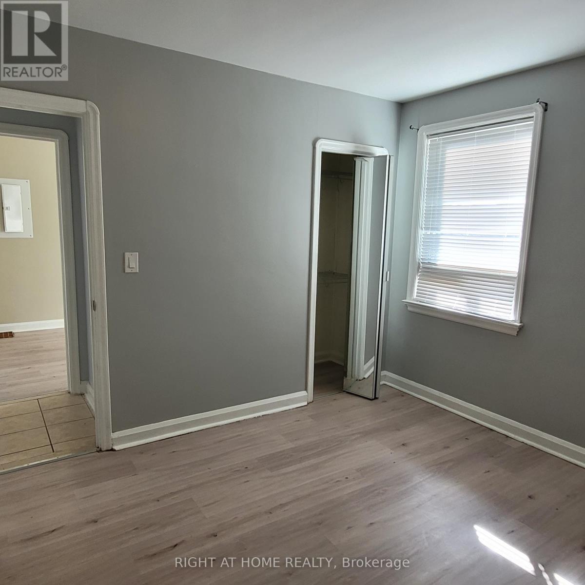 202 Cadillac Avenue S