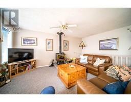 Living room - 98 441005 Rge Rd 98, Rural Wainwright No 61 Md Of, AB T9W1T1 Photo 3