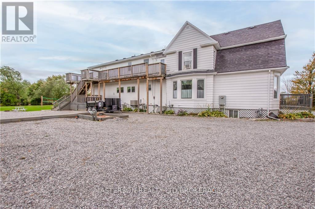 9268 Lundys Lane