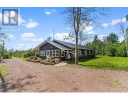Living room - 116 Palmer Road Rte 156, St Edward, PE C0B1Z0 Photo 5