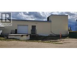 102 Central Avenue E, Linden, AB T0M1J0 Photo 2