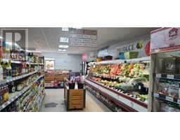 102 Central Avenue E, Linden, AB T0M1J0 Photo 5