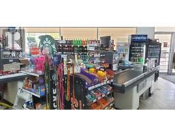 102 Central Avenue E, Linden, AB T0M1J0 Photo 3