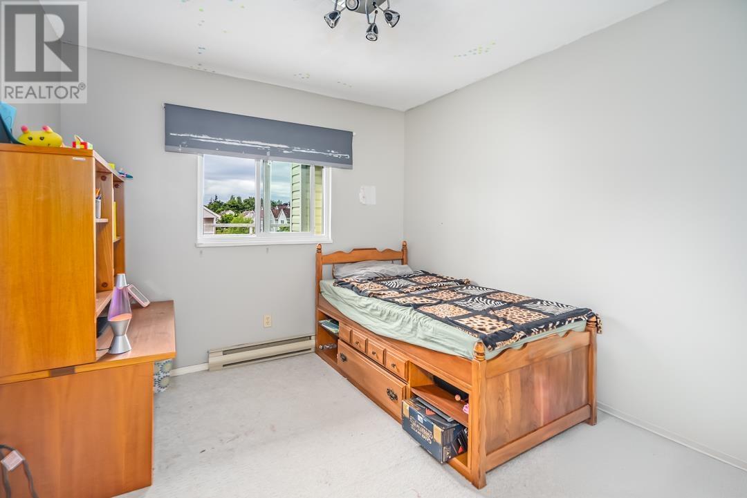 23 5661 Ladner Trunk Road