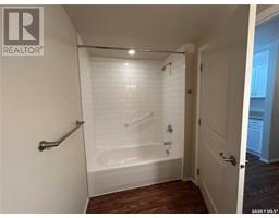 Living room - 223 601 110th Avenue, Tisdale, SK S0E1T0 Photo 3